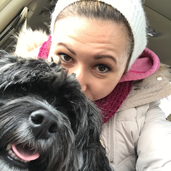 Meet your Posher, Laurie - Picture 3 of 3